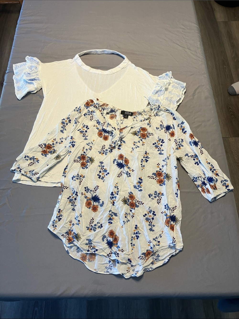 Women’s Shirt Bundle- 2 Shirts - XS